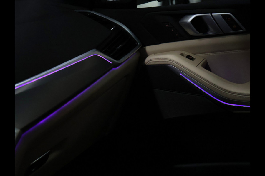 BMW X5 xDrive45e High Executive [SCHUIFDAK, HARMAN KARDON, 360° CAMERA, APPLE CARPLAY, TREKHAAK, LUCHTVERING, ANDROID AUTO, MEMORY SEATS, SFEERVERLICHTING, NIEUWSTAAT]