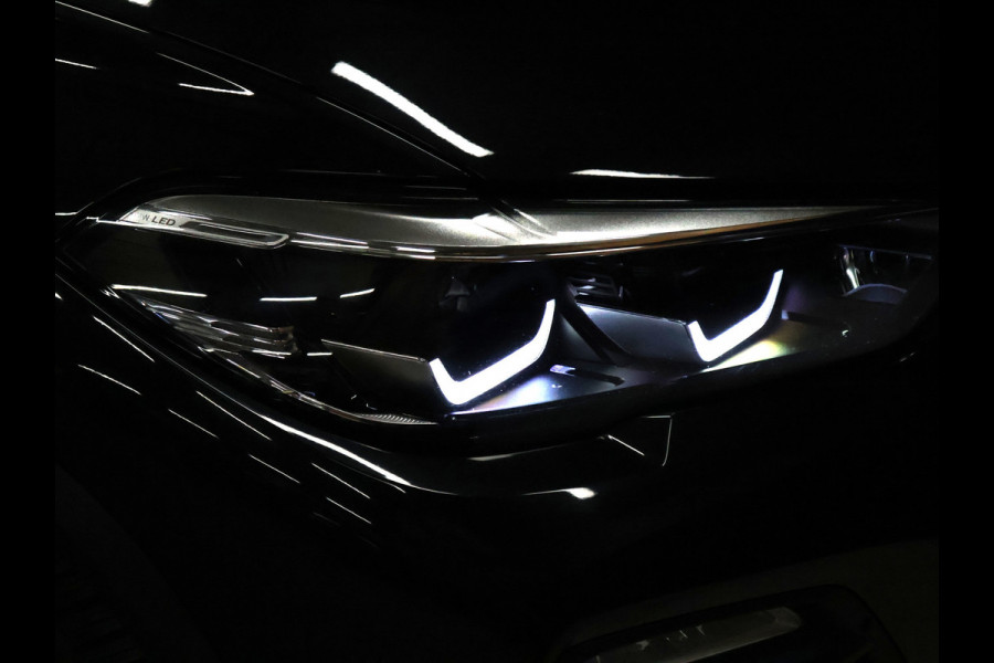BMW X5 xDrive45e High Executive [SCHUIFDAK, HARMAN KARDON, 360° CAMERA, APPLE CARPLAY, TREKHAAK, LUCHTVERING, ANDROID AUTO, MEMORY SEATS, SFEERVERLICHTING, NIEUWSTAAT]