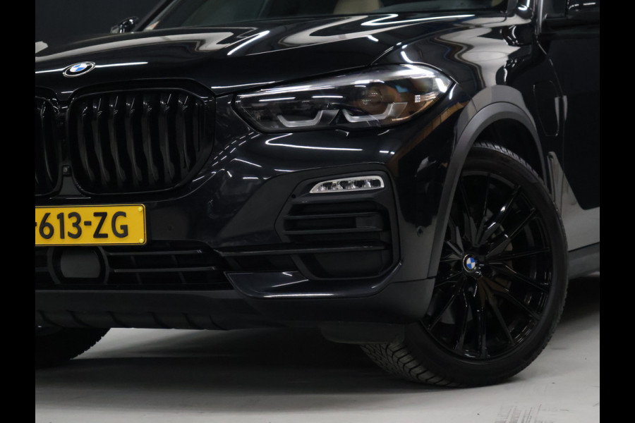 BMW X5 xDrive45e High Executive [SCHUIFDAK, HARMAN KARDON, 360° CAMERA, APPLE CARPLAY, TREKHAAK, LUCHTVERING, ANDROID AUTO, MEMORY SEATS, SFEERVERLICHTING, NIEUWSTAAT]