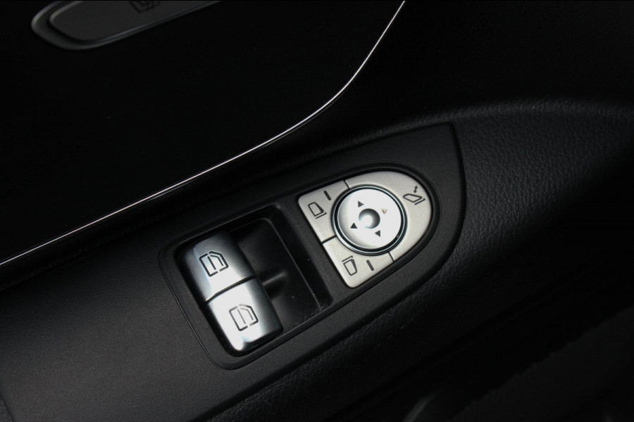 Mercedes-Benz Vito 119CDI 190PK LANG JB-EDITION FULL BLACK / AMG / SPOILER / VERLAGINGSVEREN / NAVIGATIE / SIDE- BARS FULL / NAVI
