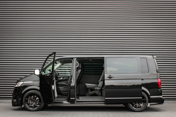 Volkswagen Transporter 2.0 TDI L2H1 CARAVELLE 204PK DC DUBBEL CABINE / ELEK.SCHUIF / FULL OPTIONS / LEDER / FULL BLACK / APPLE CAR