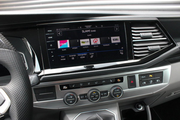Volkswagen Transporter 2.0 TDI L2H1 CARAVELLE 204PK DC DUBBEL CABINE / ELEK.SCHUIF / FULL OPTIONS / LEDER / FULL BLACK / APPLE CAR