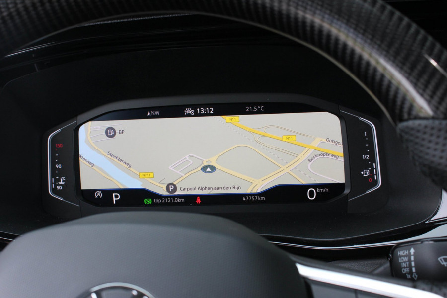 Volkswagen Transporter 2.0 TDI L2H1 CARAVELLE 204PK DC DUBBEL CABINE / ELEK.SCHUIF / FULL OPTIONS / LEDER / FULL BLACK / APPLE CAR