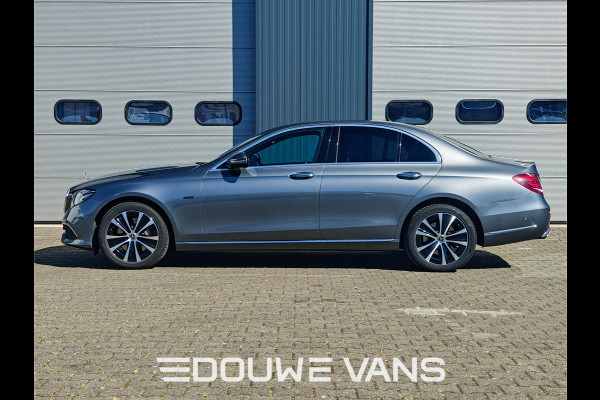 Mercedes-Benz E-Klasse 300e Head Up Exclusive Memory Burmester Panorama Hybrid VOL Leder 360 Camera