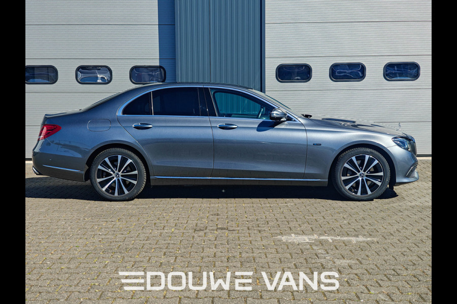 Mercedes-Benz E-Klasse 300e Head Up Exclusive Memory Burmester Panorama Hybrid VOL Leder 360 Camera