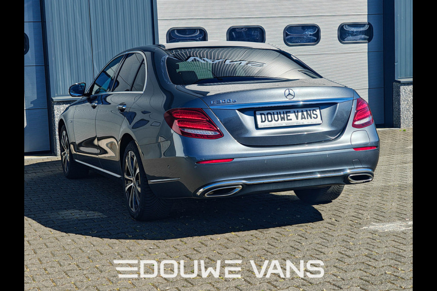 Mercedes-Benz E-Klasse 300e Head Up Exclusive Memory Burmester Panorama Hybrid VOL Leder 360 Camera