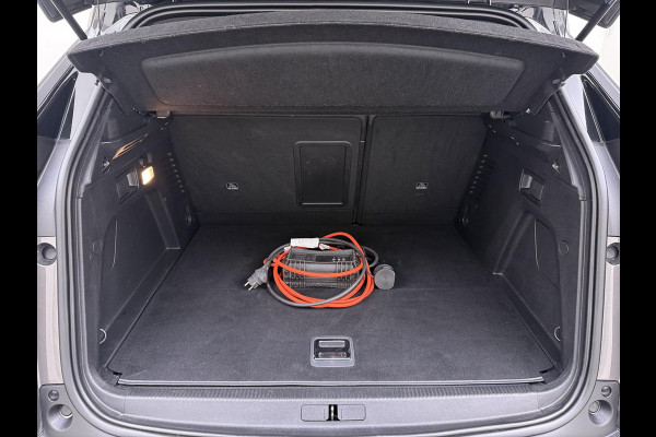 Peugeot 3008 1.6 HYbrid4 300 GT | PANORAMADAK| ADAPTIVE CRUISE CONTROL| STANDKACHEL| CAMERA VOOR + ACHTER|