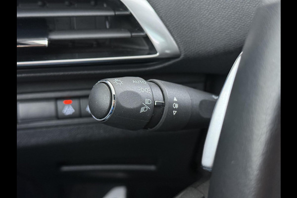 Peugeot 3008 1.6 HYbrid4 300 GT | PANORAMADAK| ADAPTIVE CRUISE CONTROL| STANDKACHEL| CAMERA VOOR + ACHTER|
