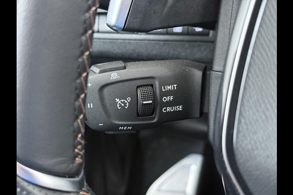 Peugeot 3008 1.6 HYbrid4 300 GT | PANORAMADAK| ADAPTIVE CRUISE CONTROL| STANDKACHEL| CAMERA VOOR + ACHTER|