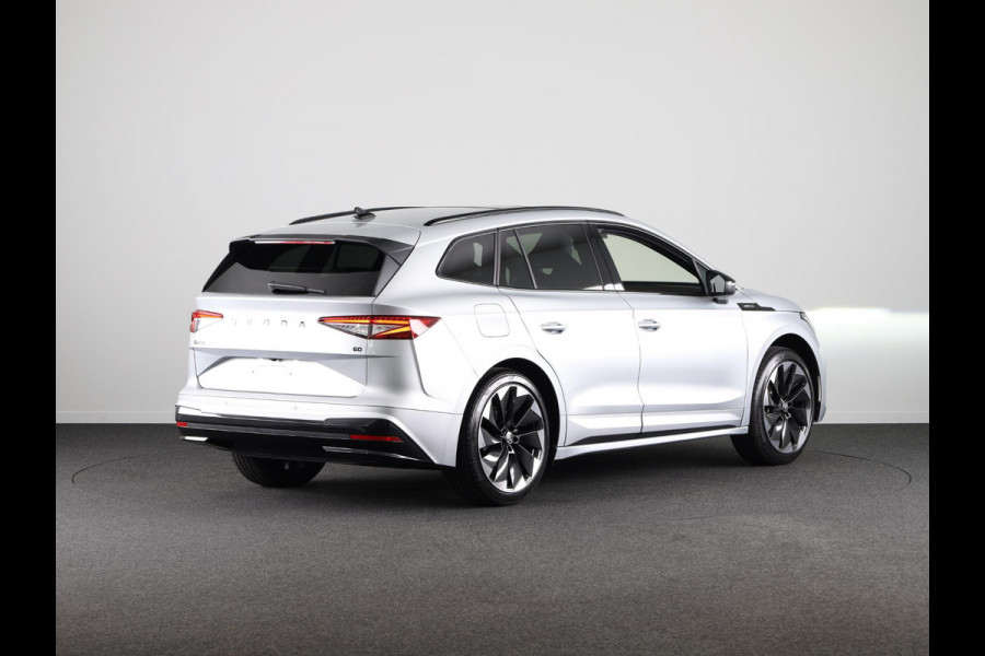 Škoda Enyaq 60 Sportline 180pk | Panoramadak | 21 inch Lichtmetalen velgen | Matrix led verlichting