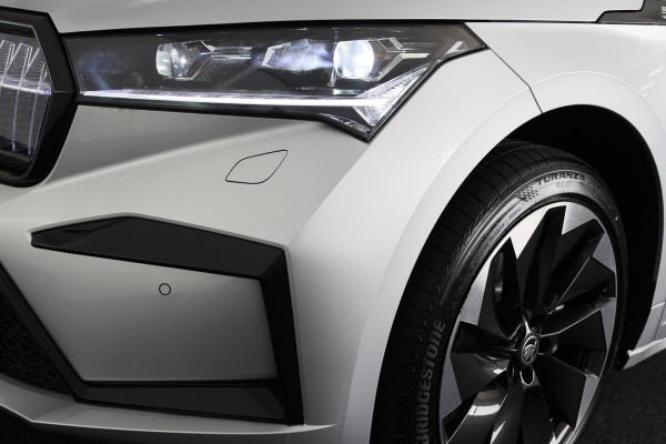 Škoda Enyaq 60 Sportline 180pk | Panoramadak | 21 inch Lichtmetalen velgen | Matrix led verlichting