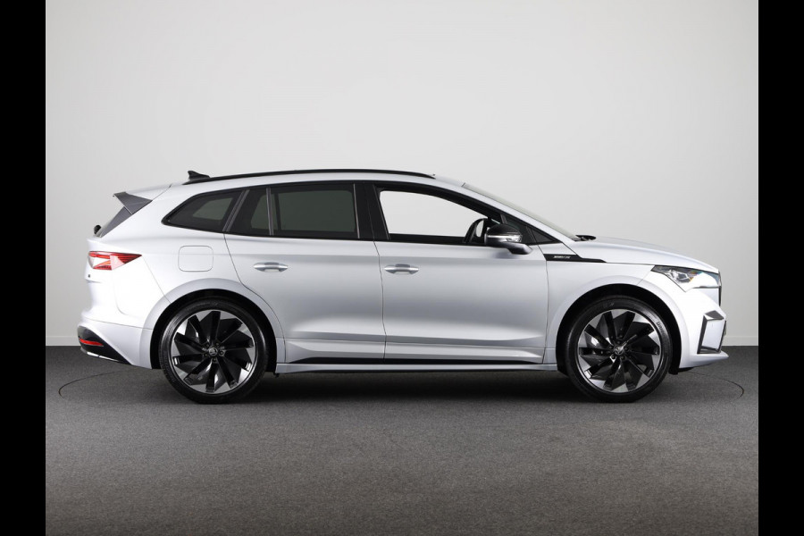 Škoda Enyaq 60 Sportline 180pk | Panoramadak | 21 inch Lichtmetalen velgen | Matrix led verlichting