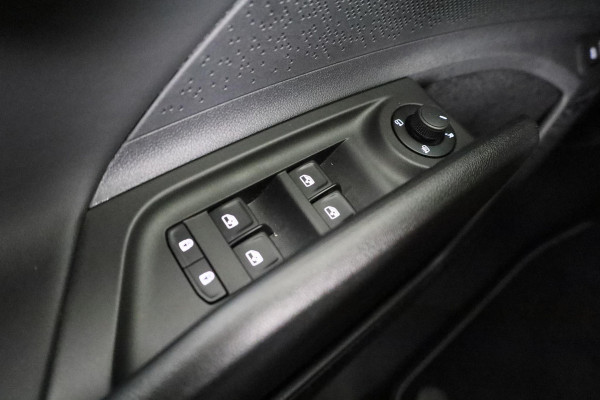 Škoda Enyaq 60 Sportline 180pk | Panoramadak | 21 inch Lichtmetalen velgen | Matrix led verlichting