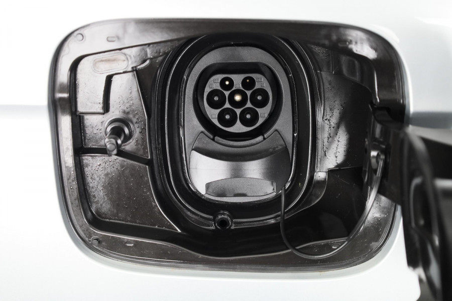 Škoda Enyaq 60 Sportline 180pk | Panoramadak | 21 inch Lichtmetalen velgen | Matrix led verlichting