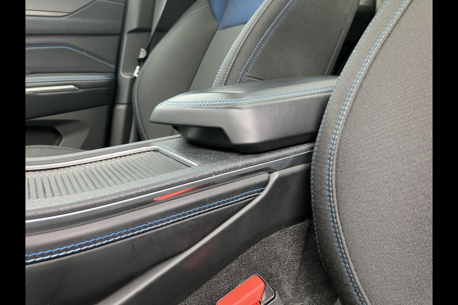 Lynk & Co 01 1.5 NL Auto | Pano | LED | ACC