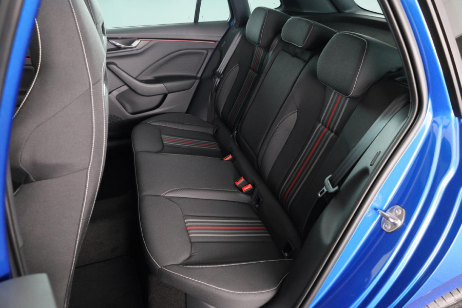 Škoda Kamiq 1.0 TSI Monte Carlo 115 pk | Verlengde garantie | Navigatie via App | Panoramadak | Parkeersensoren | Achteruitrijcamera | Adaptieve cruise controle