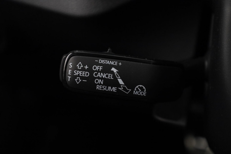 Škoda Kamiq 1.0 TSI Monte Carlo 115 pk | Verlengde garantie | Navigatie via App | Panoramadak | Parkeersensoren | Achteruitrijcamera | Adaptieve cruise controle