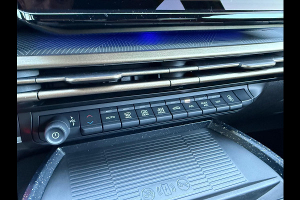 Lancia Ypsilon 1.2 Turbo Hybrid LX - Automaat - Media Apple/Android - Camera - Climate -