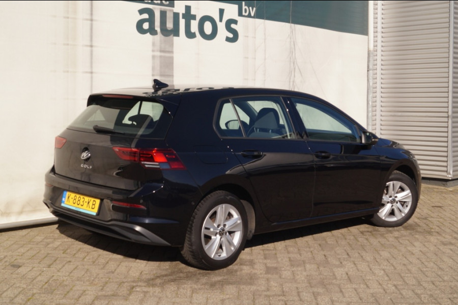 Volkswagen Golf 1.5 TSI 130pk Life Business -LED-NAVI-ECC-PDC-CAM-