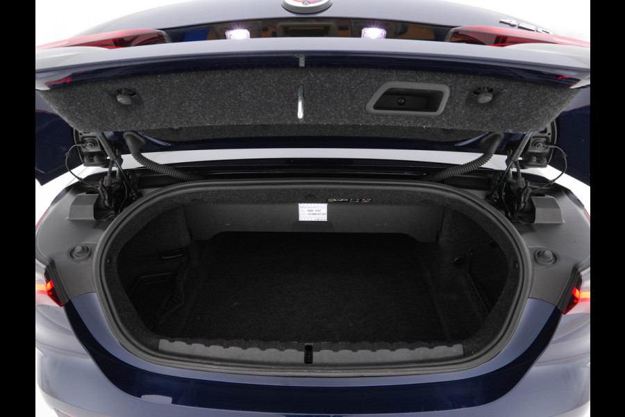 BMW 4 Serie Cabrio 420i M-Sportpack High Executive (INCL-BTW) *LEATHER | FULL-LED | MEMORY-PACK | BLINDSPOT | DIGI-COCKPIT | HIFI-SOUND | SHIFTPADDLES | CAMERA | DAB | NAVI-FULLMAP | TOWBAR | 19''ALU*