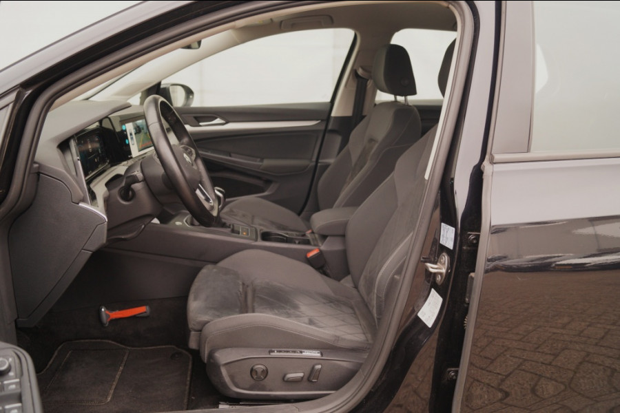 Volkswagen Golf 1.5 TSI 130pk Life Business -LED-NAVI-ECC-PDC-CAM-