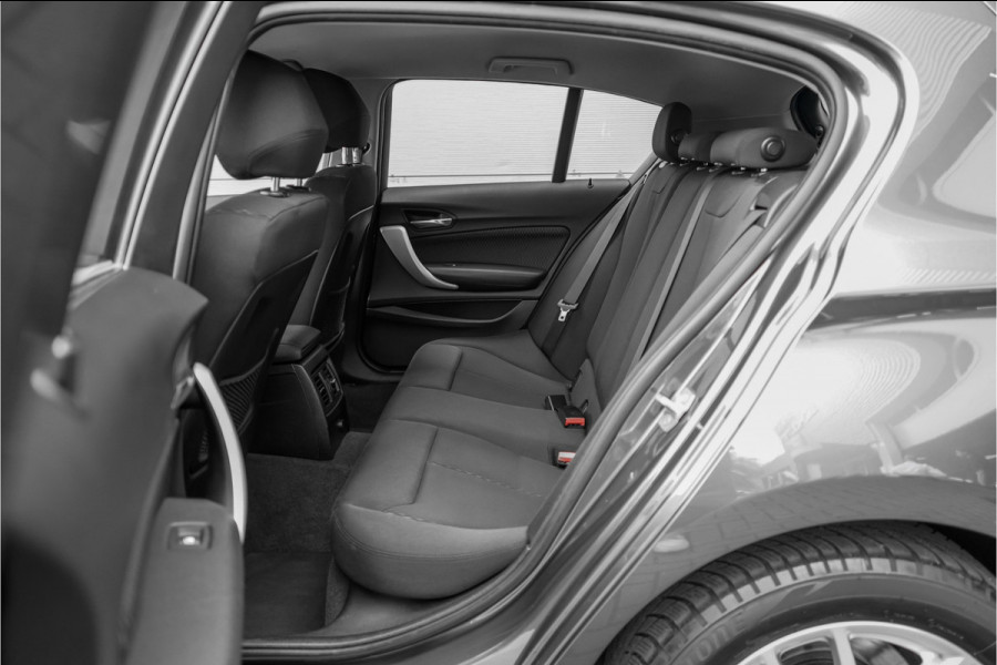 BMW 1-serie 118i Executive Climate PDC LED Cruise