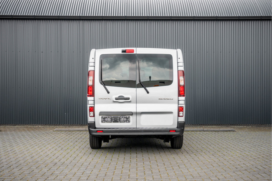 Renault Trafic Blue dCi 150PK | L2H1 | 9-Zits | LED | Canera | Navi | Zijschuifdeur R+L | Cruise | Airco | PDC | Euro 6