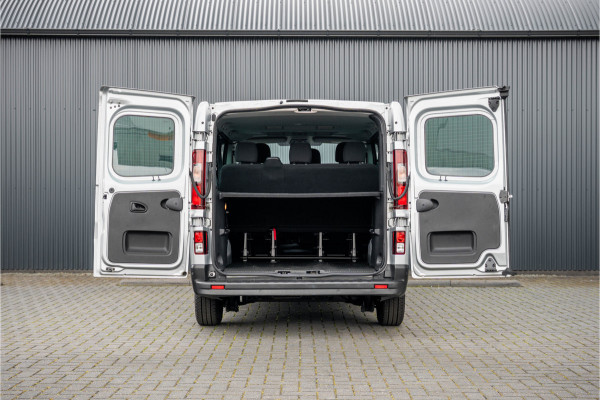 Renault Trafic Blue dCi 150PK | L2H1 | 9-Zits | LED | Canera | Navi | Zijschuifdeur R+L | Cruise | Airco | PDC | Euro 6