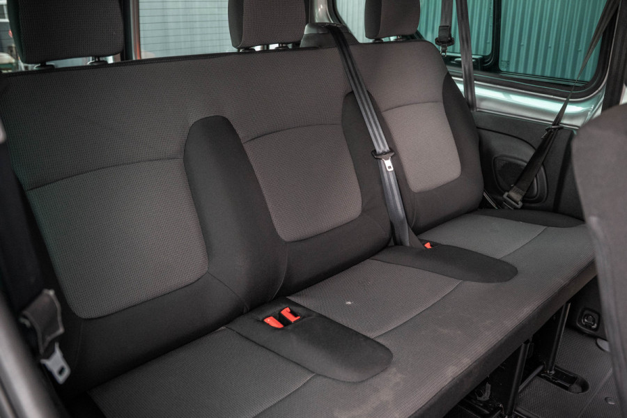 Renault Trafic Blue dCi 150PK | L2H1 | 9-Zits | LED | Canera | Navi | Zijschuifdeur R+L | Cruise | Airco | PDC | Euro 6