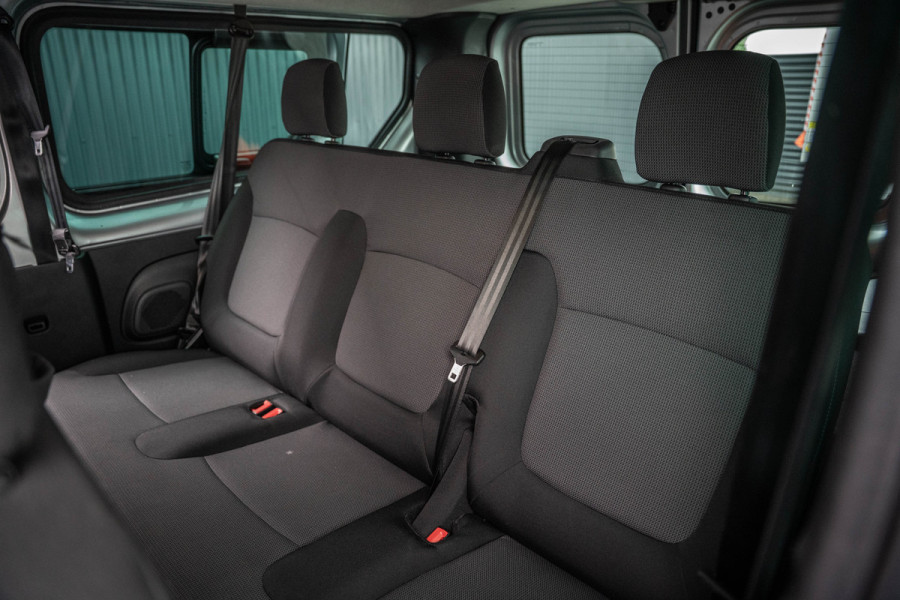 Renault Trafic Blue dCi 150PK | L2H1 | 9-Zits | LED | Canera | Navi | Zijschuifdeur R+L | Cruise | Airco | PDC | Euro 6