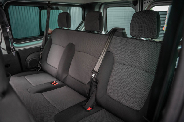 Renault Trafic Blue dCi 150PK | L2H1 | 9-Zits | LED | Canera | Navi | Zijschuifdeur R+L | Cruise | Airco | PDC | Euro 6
