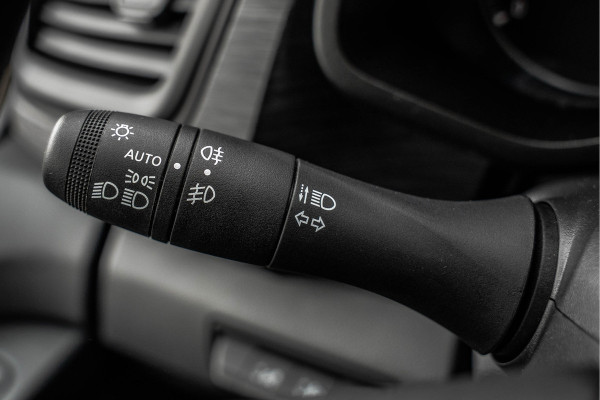 Renault Trafic Blue dCi 150PK | L2H1 | 9-Zits | LED | Canera | Navi | Zijschuifdeur R+L | Cruise | Airco | PDC | Euro 6