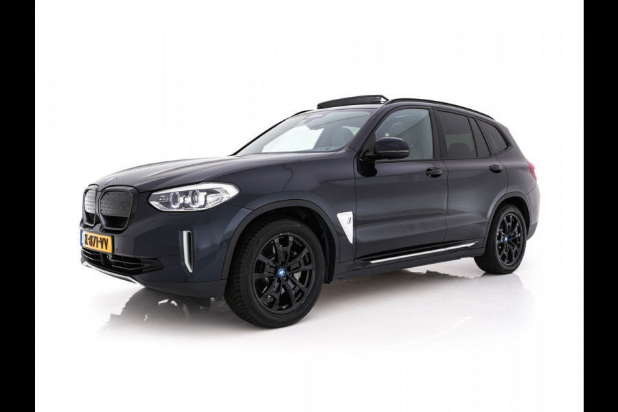 BMW iX3 Executive 80 kWh [ 3-Fase ] {SOH-98%} (INCL-BTW) Aut. *PANO | HEAD-UP | LEATHER | ADAPTIVE-CRUISE | FULL-LED | BLIND-SPOT | MEMORY-PACK | DIGI-COCKPIT | HEATED-COMFORTSEATS | KEYLESS | TOP-VIEW | DAB+ | TOWBAR | 19''ALU*