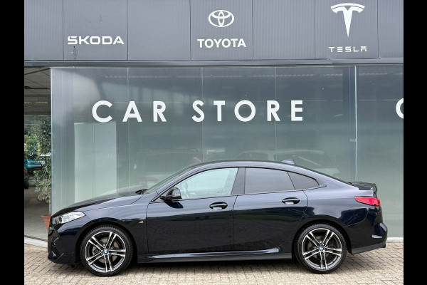BMW 2 Serie Gran Coupé 218i M Sport Shadow Line Sportstoelen|Carplay|Dealer Onderhouden