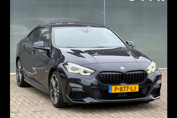 BMW 2 Serie Gran Coupé 218i M Sport Shadow Line Sportstoelen|Carplay|Dealer Onderhouden