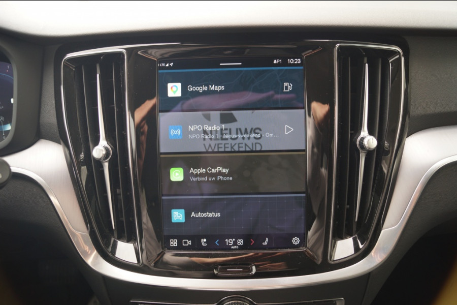Volvo V60 2.0 B4 197pk Automaat Core -NAVI-ECC-LED-CAM-