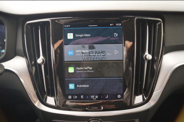Volvo V60 2.0 B4 197pk Automaat Core -NAVI-ECC-LED-CAM-