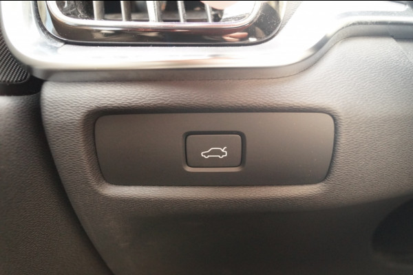Volvo V60 2.0 B4 197pk Automaat Core -NAVI-ECC-LED-CAM-