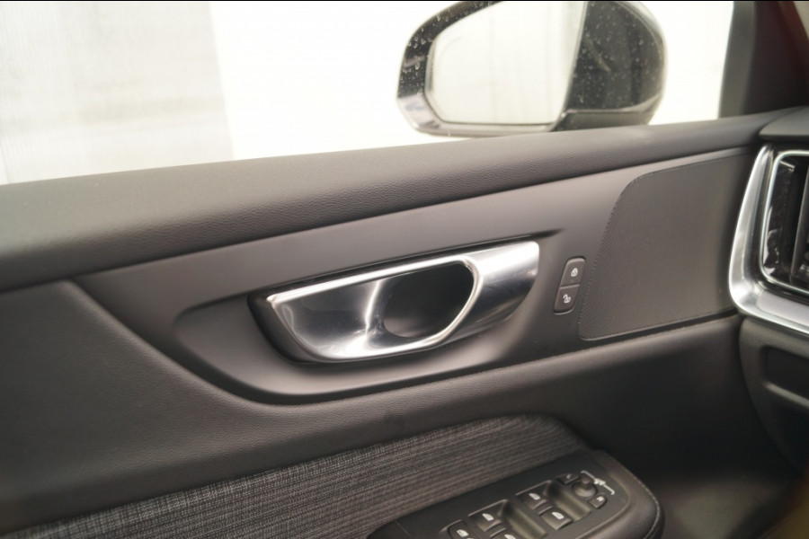 Volvo V60 2.0 B4 197pk Automaat Core -NAVI-ECC-LED-CAM-