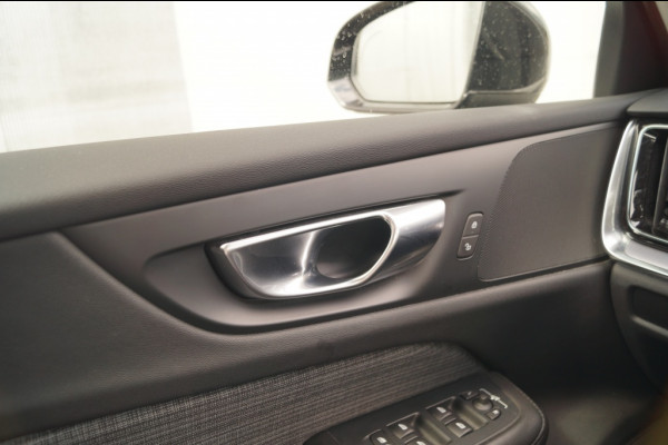 Volvo V60 2.0 B4 197pk Automaat Core -NAVI-ECC-LED-CAM-