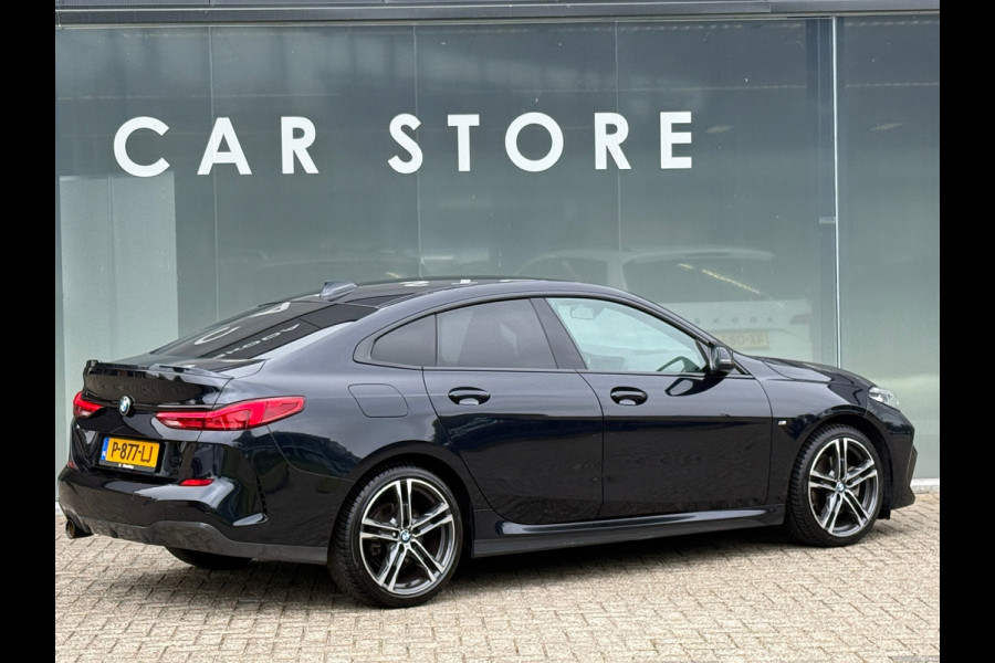 BMW 2 Serie Gran Coupé 218i M Sport Shadow Line Sportstoelen|Carplay|Dealer Onderhouden