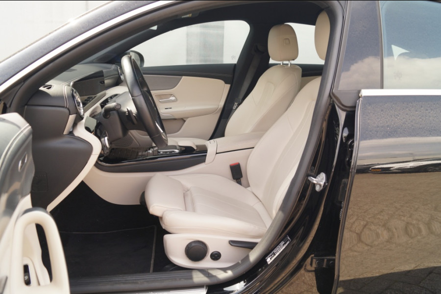 Mercedes-Benz CLA-Klasse Shooting Brake 200 163pk Automaat Business Solution Luxury -LEER-