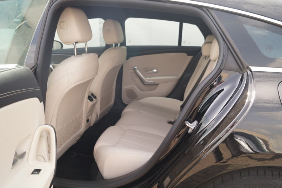 Mercedes-Benz CLA-Klasse Shooting Brake 200 163pk Automaat Business Solution Luxury -LEER-