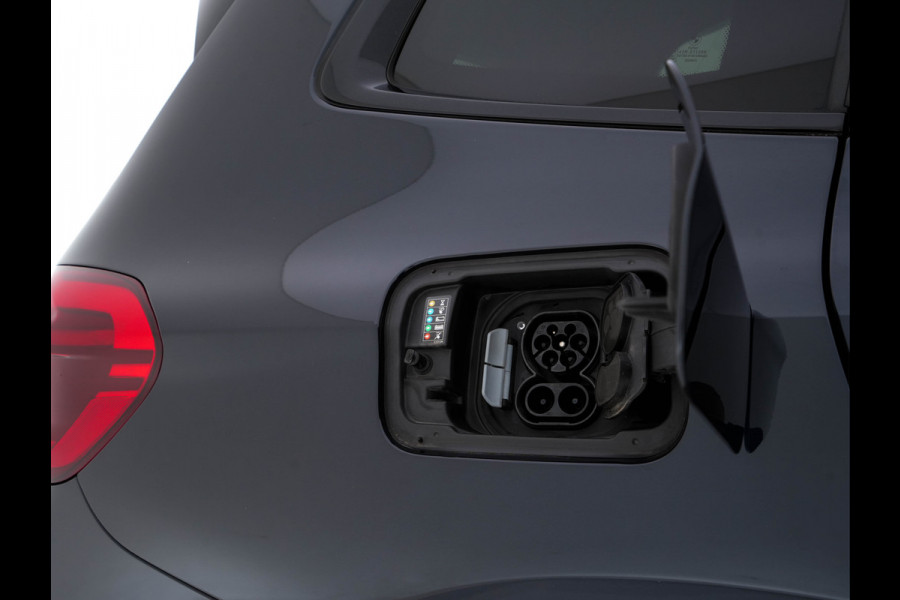 BMW iX3 Executive 80 kWh [ 3-Fase ] {SOH-98%} (INCL-BTW) Aut. *PANO | HEAD-UP | LEATHER | ADAPTIVE-CRUISE | FULL-LED | BLIND-SPOT | MEMORY-PACK | DIGI-COCKPIT | HEATED-COMFORTSEATS | KEYLESS | TOP-VIEW | DAB+ | TOWBAR | 19''ALU*