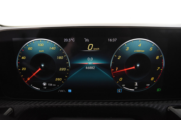 Mercedes-Benz A-Klasse 180 *1ste Eigenaar*Widescreen*Navigatie*Stoelverwarming*PDC*