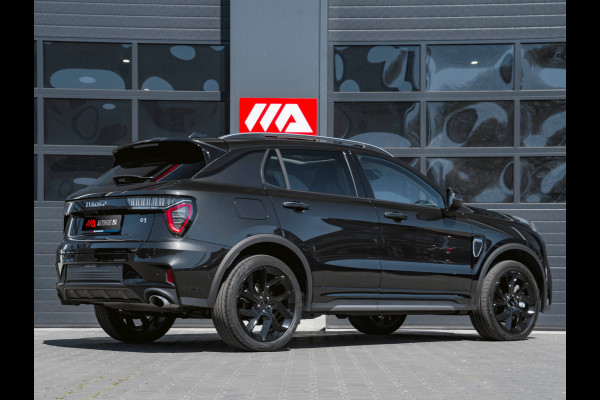 Lynk & Co 01 1.5 Black Edition Panoramadak|Trekhaak|Camera|ACC|Stoelverwarming|Navi|Carplay
