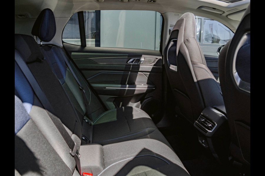 Lynk & Co 01 1.5 Black Edition Panoramadak|Trekhaak|Camera|ACC|Stoelverwarming|Navi|Carplay