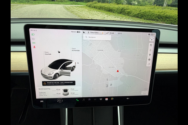 Tesla Model 3 Long Range AWD 75 kWh Black edition, panoramadak, afn. Trekhaak,leder, 19 inch, NL auto 12-2019