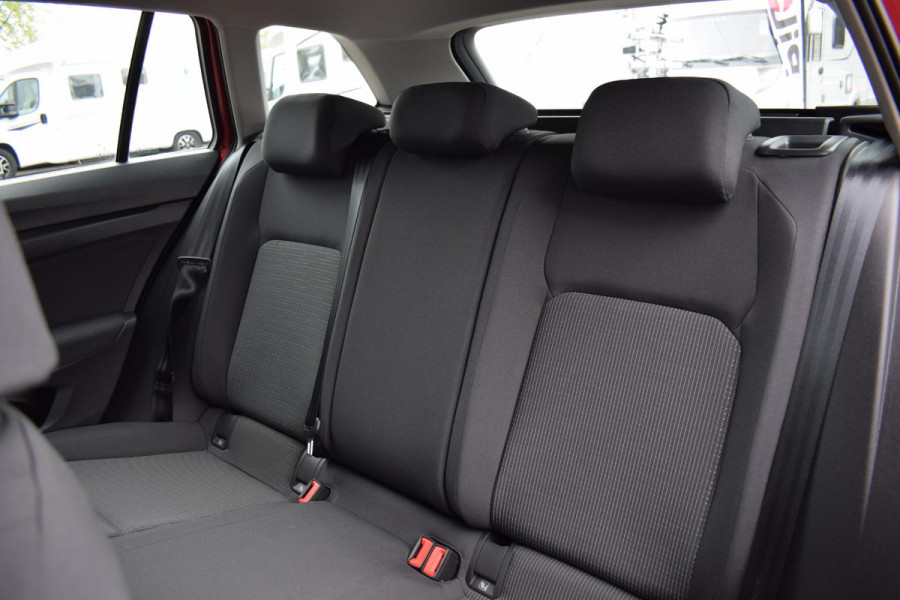 Volkswagen Golf Variant 1.0 TSI Golf | Trekhaak | Apple CarPlay | LED | Climate