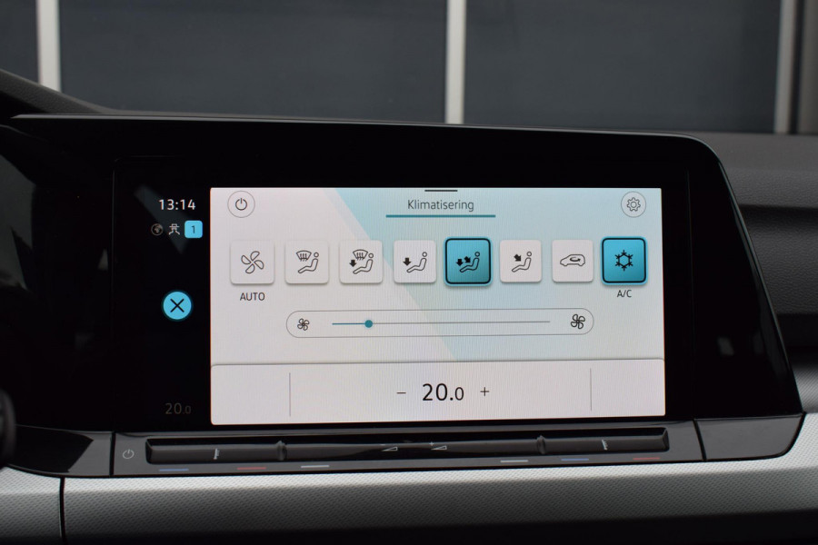 Volkswagen Golf Variant 1.0 TSI Golf | Trekhaak | Apple CarPlay | LED | Climate
